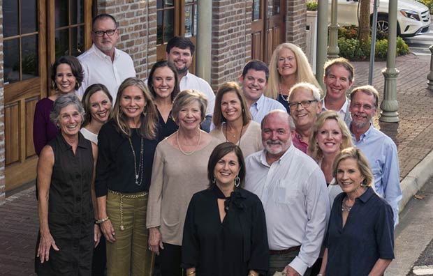 agency-group-photo-intro
